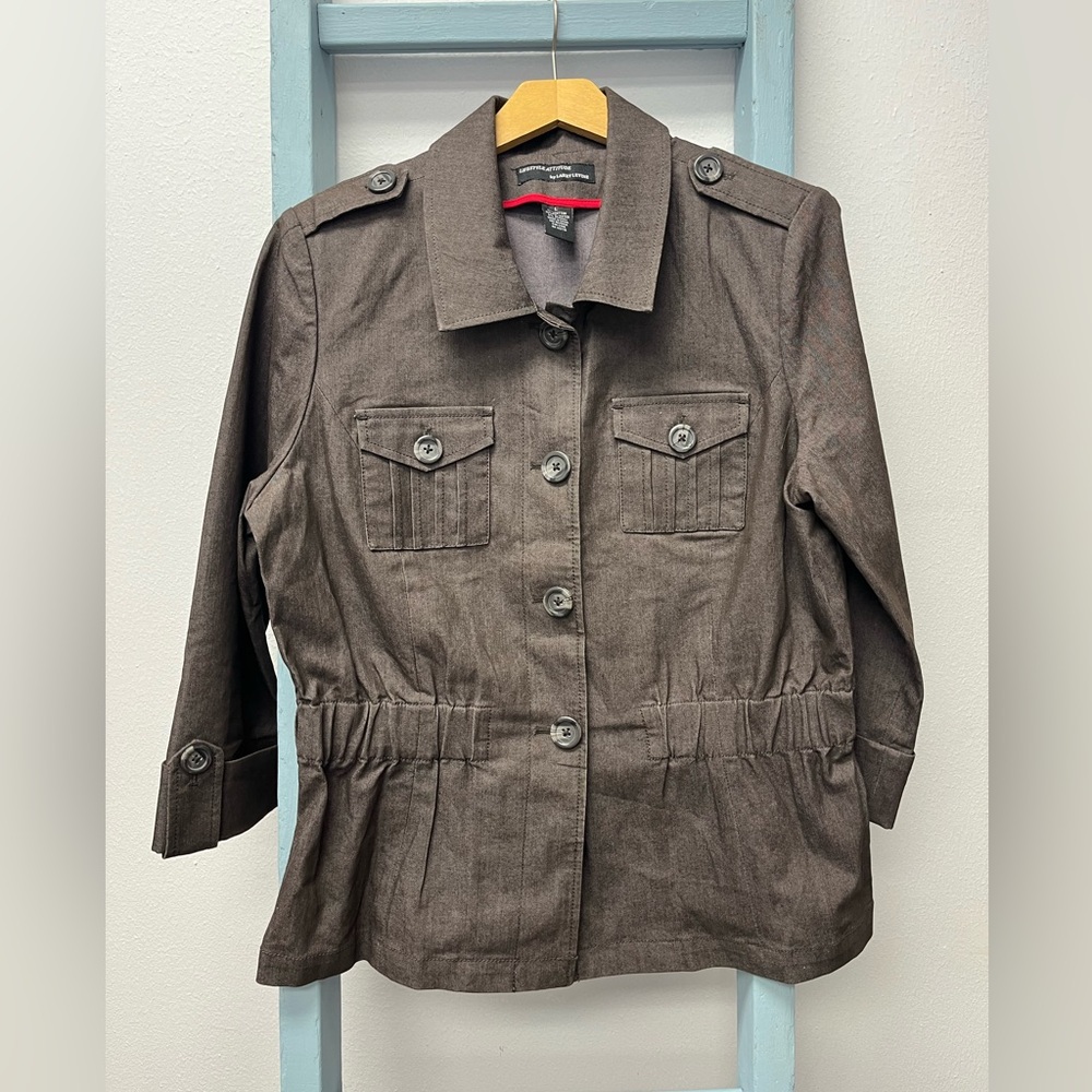 Lifestyle Attitude by Larry Levine. Size Large